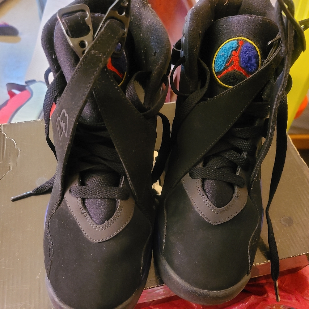 Jordan 8 Retro